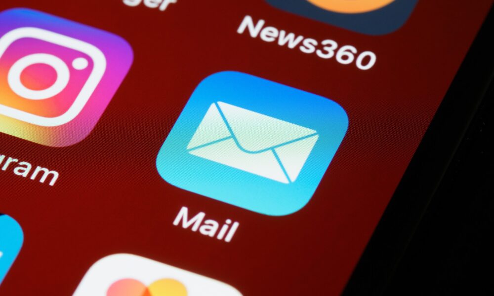 How to stop spam emails on iphone